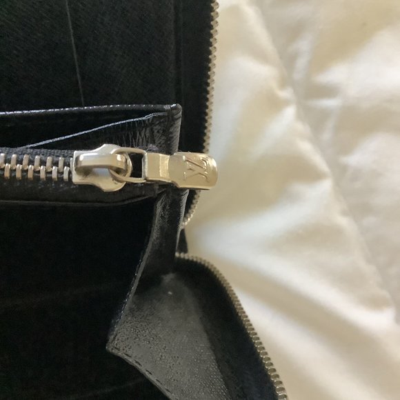 Louis Vuitton wallet - Picture 7 of 14